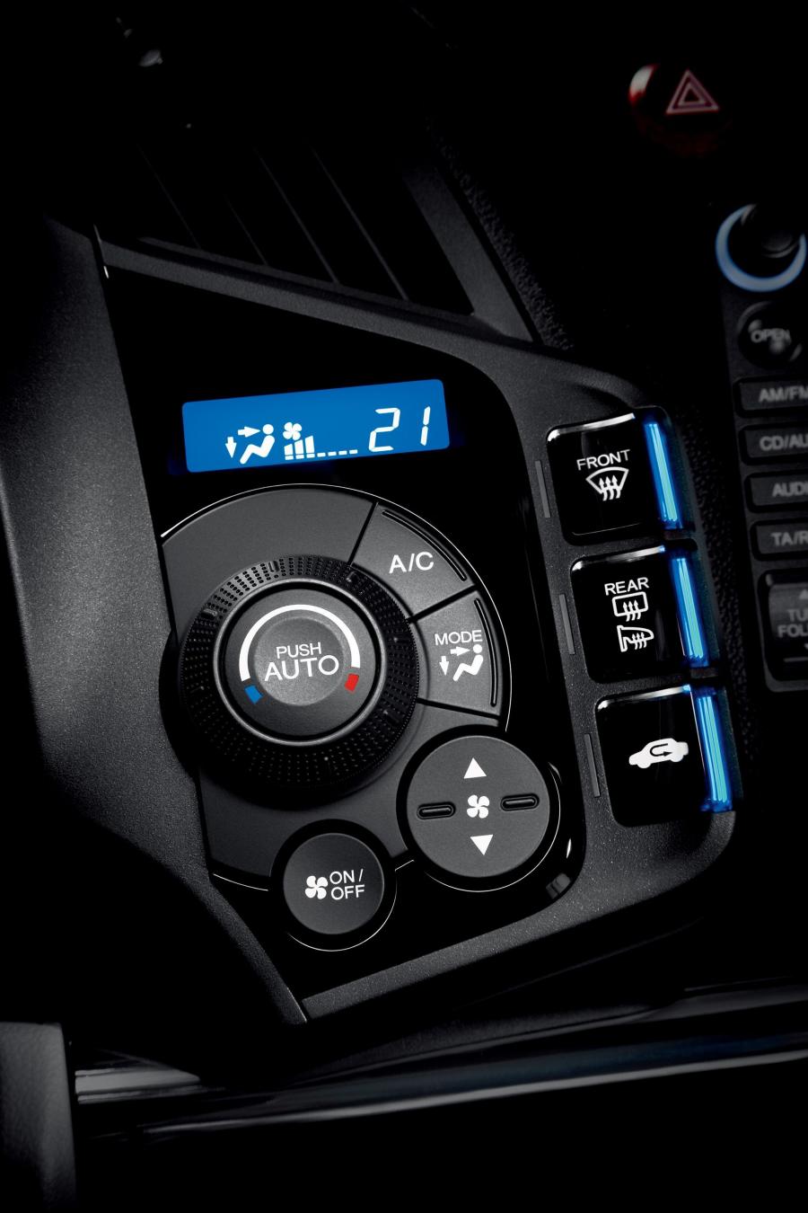  Honda CR-Z Sport Hybrid Coupe 2011 года  (фото 8 из 31)